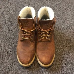 Timberland 6 inch fur lined heritage boots